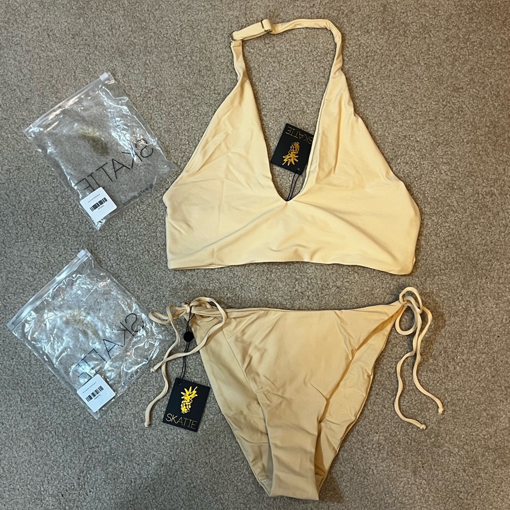 Skatie swim bikini set Lacey top buttercup XL and Vera bottom buttercup XL